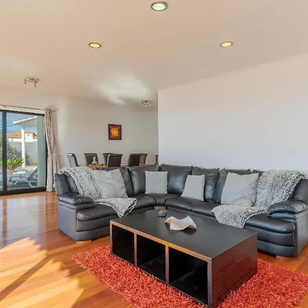 Ferienhaus Fuer 6 Personen Ca 300 Qm In Ribeira Brava, Madeira Suedkueste Von Madeira Holiday home